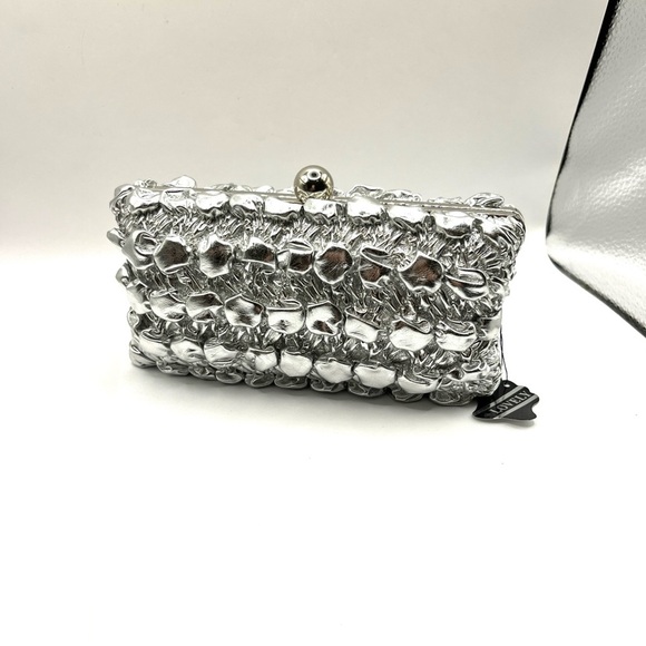 Silver Textured Clutch Puffy Evening Bag with Chain Strap Vintage - Picture 1 of 10